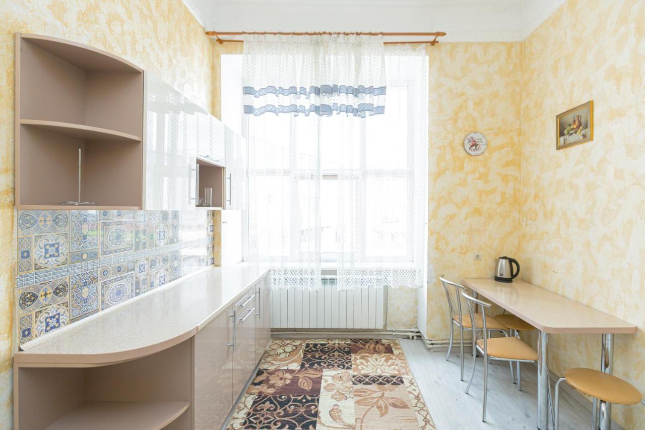 подобово вулиця данилишина біля краківського ринку місто Apartment Lviv